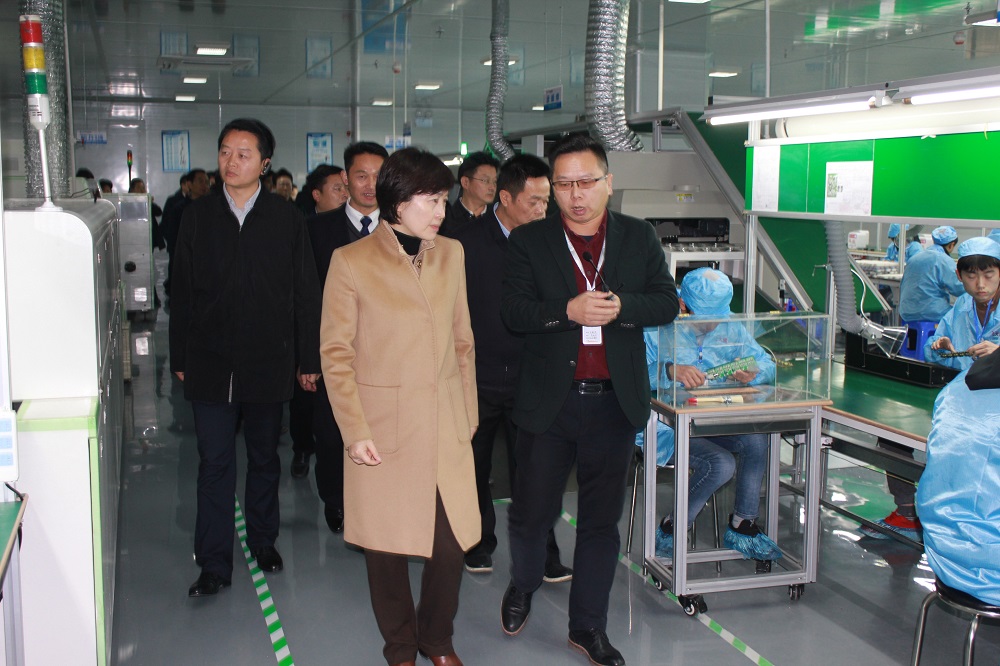 熱烈歡迎湖南省岳陽(yáng)市市委副書記、市長(zhǎng)李愛武一行領(lǐng)導(dǎo)蒞臨飛天鷹平江產(chǎn)業(yè)園視察！