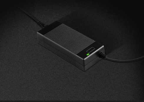 電源適配器如何解決散熱問題？飛天鷹科技
