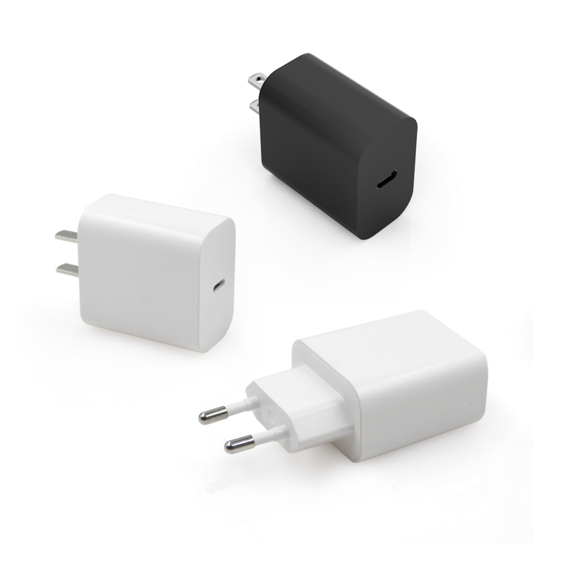 飛天鷹新款20W PD電源適配器，高性價(jià)比，自動化生產(chǎn)